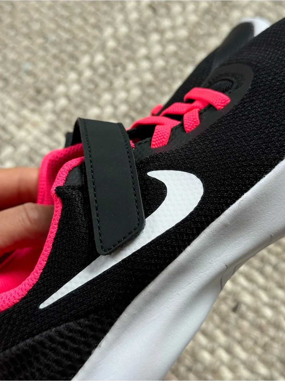 Nike kids Flex Experience RN7 943288-001 youth size 3